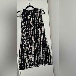 Black & White Patterned Calvin Klein Women’s Dress